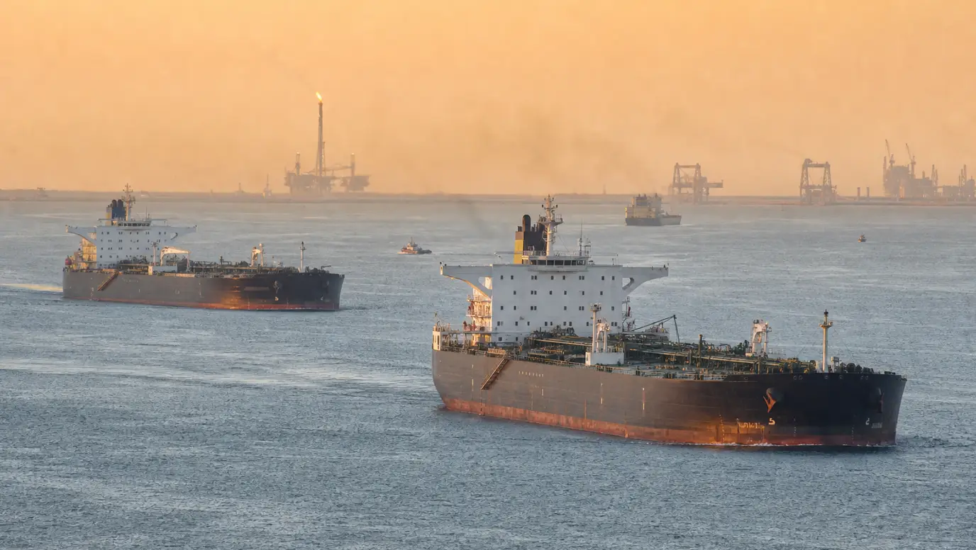 Brent Pushes Toward $100 as Gulf Escalation Reprices Energy Risk