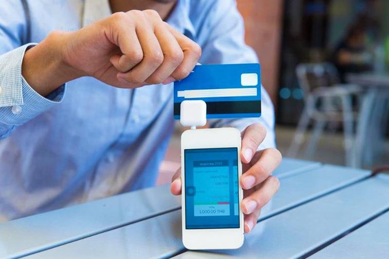 How Can a Mobile Card Reader Benefit Your Business?